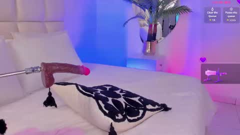 zoe_rivers online show from August 14, 10:02 pm