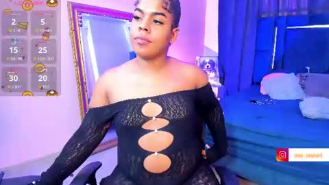 zoe_rosee4 online show from August 13, 12:41 pm