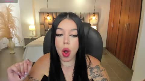 zoee_jackson online show from August 3, 7:54 pm
