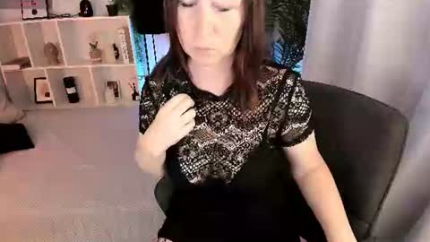 Zoe online show from August 2, 1:29 pm