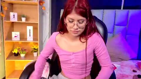 zoeecarter_ online show from August 4, 5:54 pm