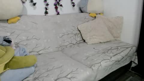 Zoe online show from August 13, 4:04 am