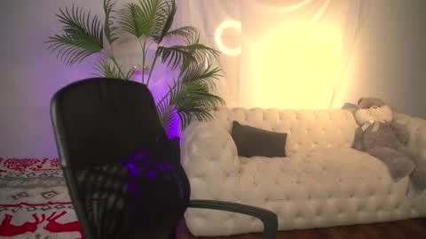 ZOE online show from May 29, 1:24 pm