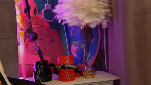 ZoeMesmerize online show from August 17, 6:51 am