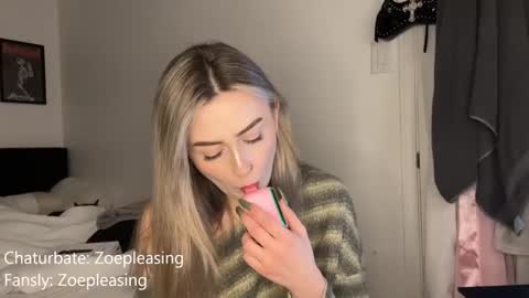 zoepleasing online show from April 5, 1:02 am