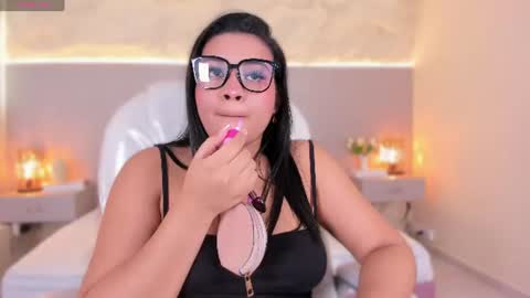 Zoe online show from August 7, 3:17 am