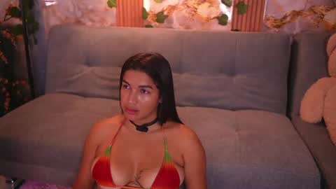 zoey fox  online show from August 1, 5:02 am