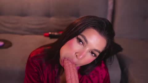 zoey fox  online show from August 4, 4:31 am