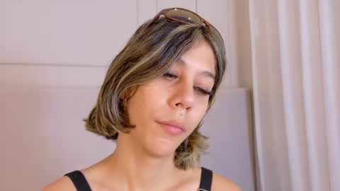 Zoey online show from August 5, 7:12 pm