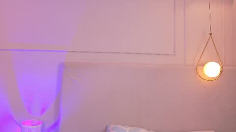 Zoey online show from August 7, 8:09 pm