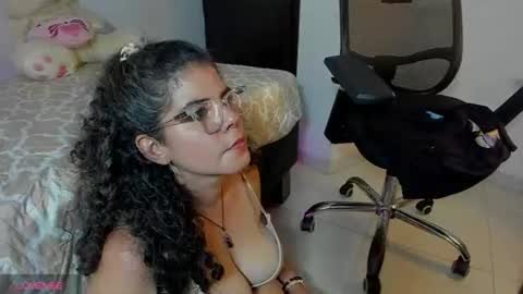 zoeyvalmont online show from September 8, 10:17 pm