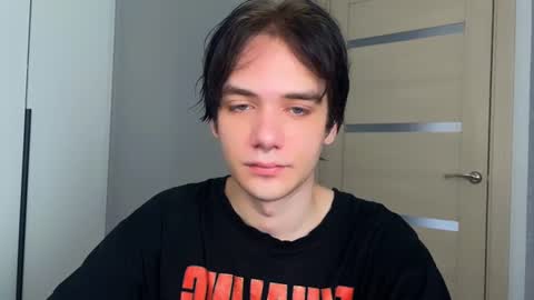Zombdeeeee online show from August 5, 8:34 am