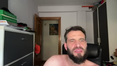 zurdineno online show from August 8, 5:24 pm