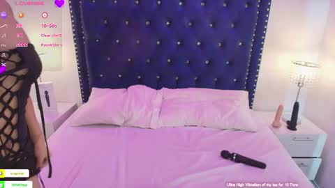 Zury  online show from August 10, 1:56 pm