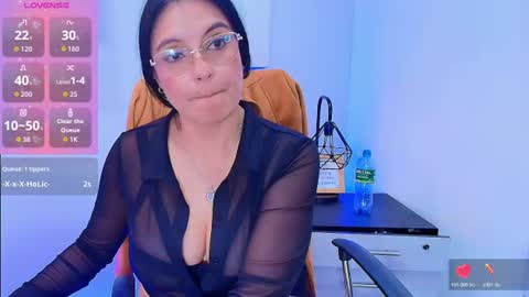 Zuzana21 online show from August 11, 8:00 pm