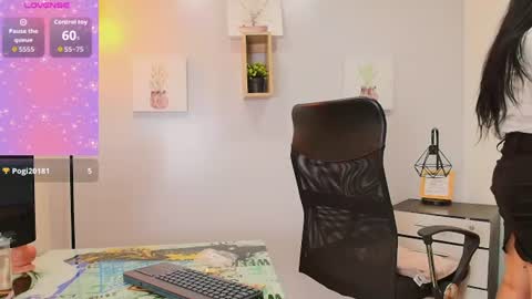 Zuzana21 online show from August 15, 2:10 pm