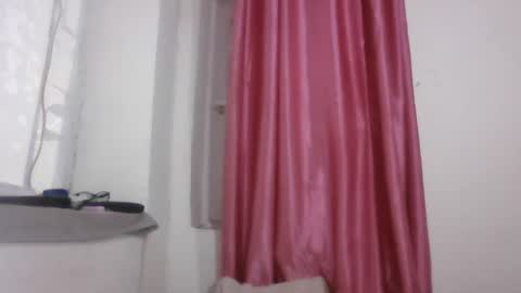 KissmemyLove online show from August 6, 1:21 pm