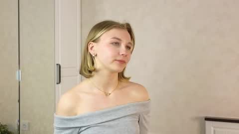 Anya online show from May 14, 12:04 pm
