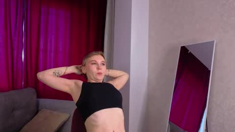 Anya online show from May 20, 11:44 am
