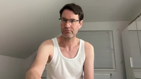 zzz123_cam online show from April 5, 10:13 pm